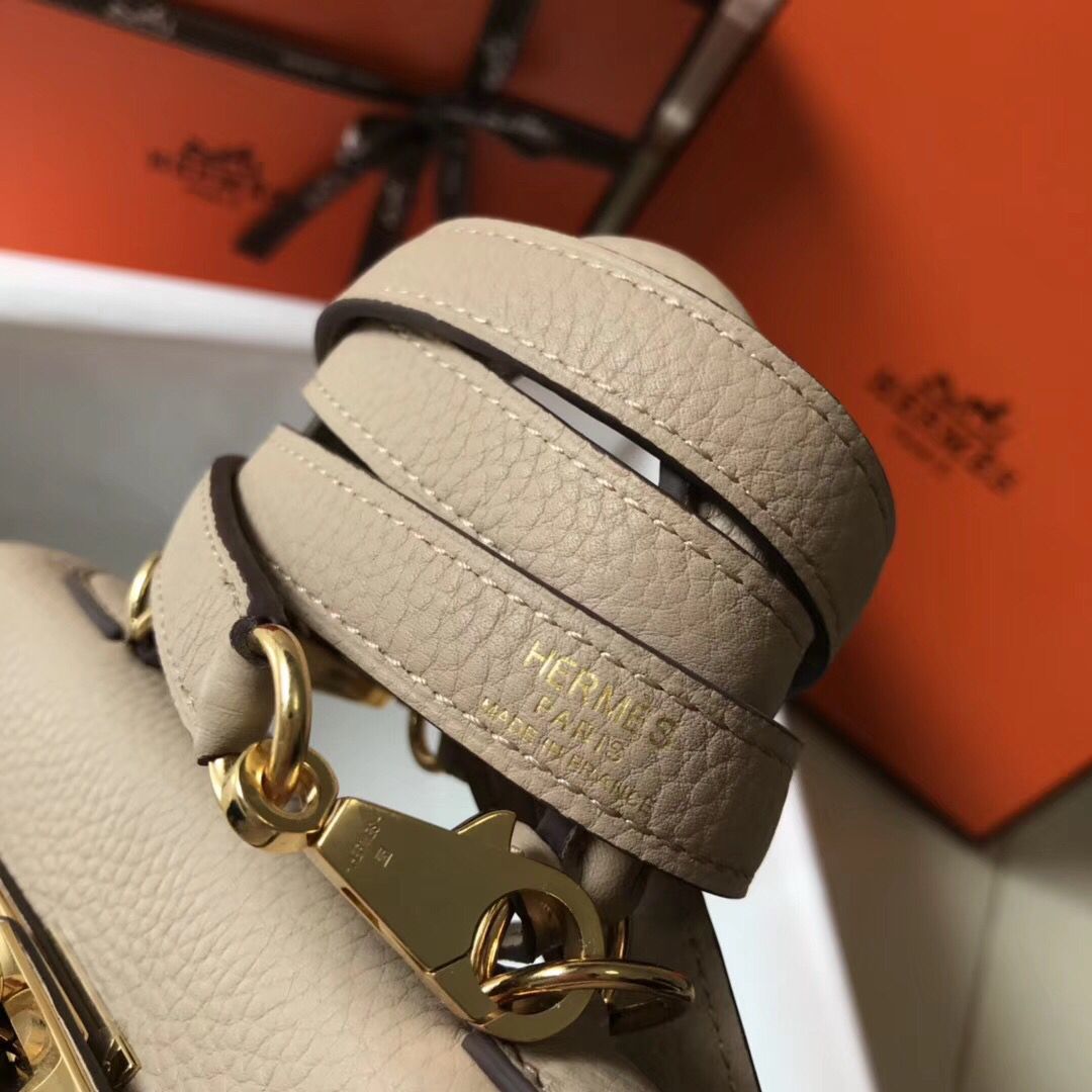 Hermes Kelly 20cm Bag In Trench Clemence Leather GHW - Image 6