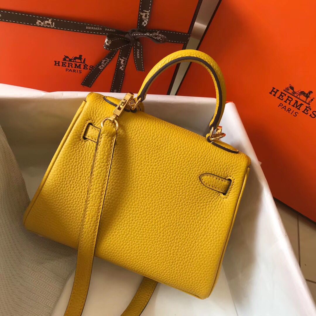 Hermes Kelly 20cm Bag In Yellow Clemence Leather GHW - Image 3