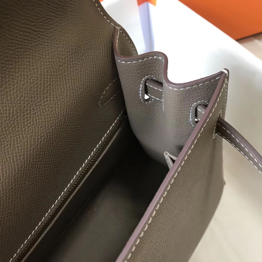 Hermes Kelly 25cm Sellier Bag In Taupe Epsom Leather - Image 9