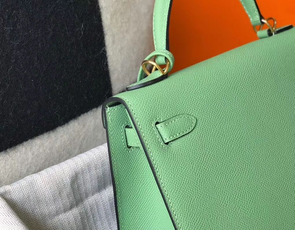 Hermes Kelly 25cm Sellier Bag In Vert Criquet Epsom Leather - Image 6