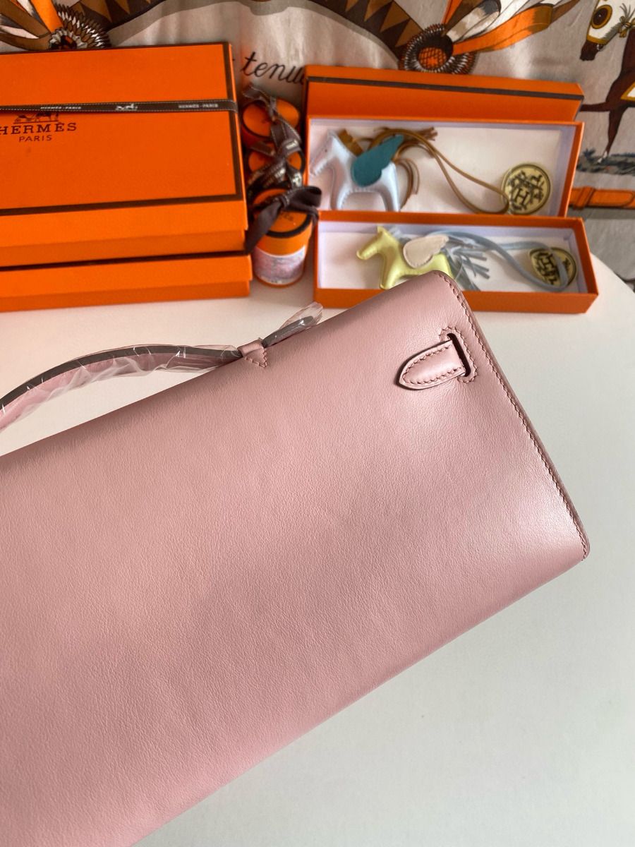 Hermes Kelly Cut Handmade Bag in Rose Sakura Swift Leather - Image 4