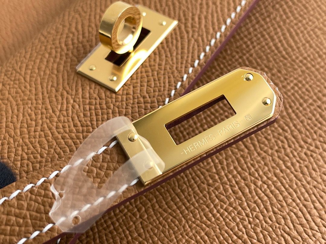 Hermes Kelly En Desordre 20 Handmade Bag In Gold Epsom Calfskin - Image 6