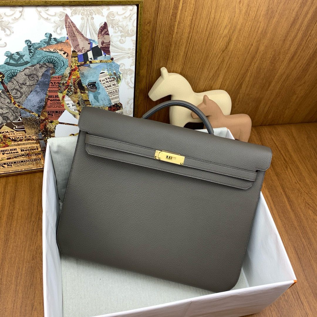 Hermes Kelly Depeches 36 Briefcase in Etain Clemence Leather - Image 4