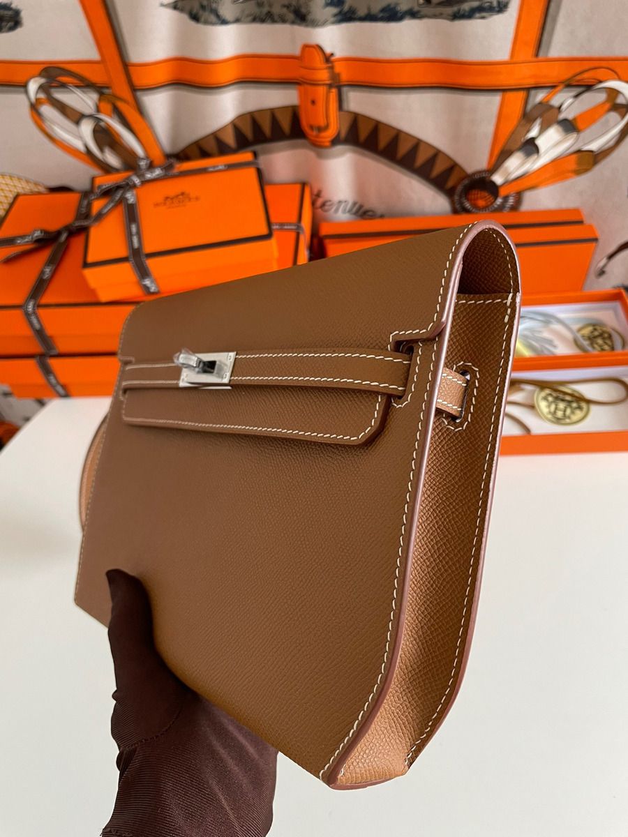 Hermes Kelly Depeches 25 Pouch in Gold Epsom Calfskin - Image 5