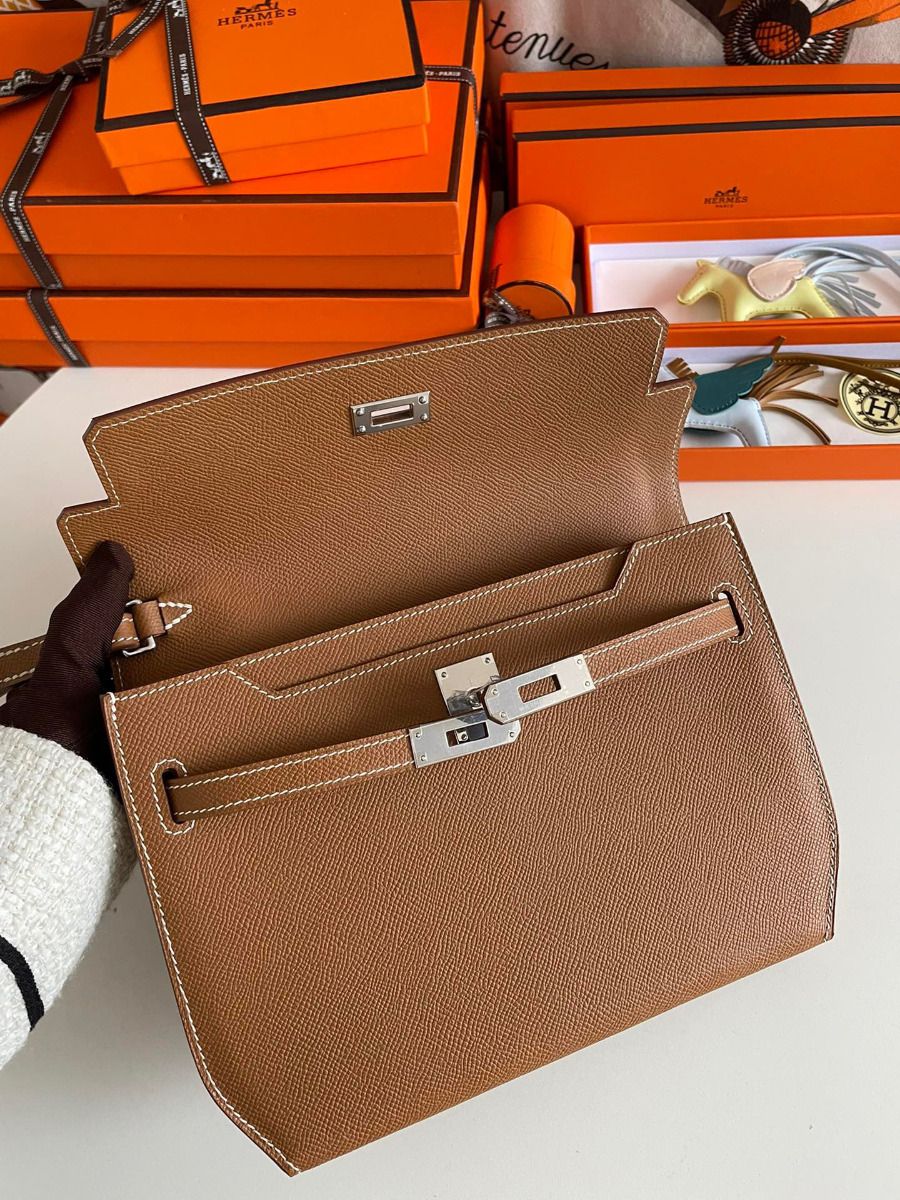 Hermes Kelly Depeches 25 Pouch in Gold Epsom Calfskin - Image 6