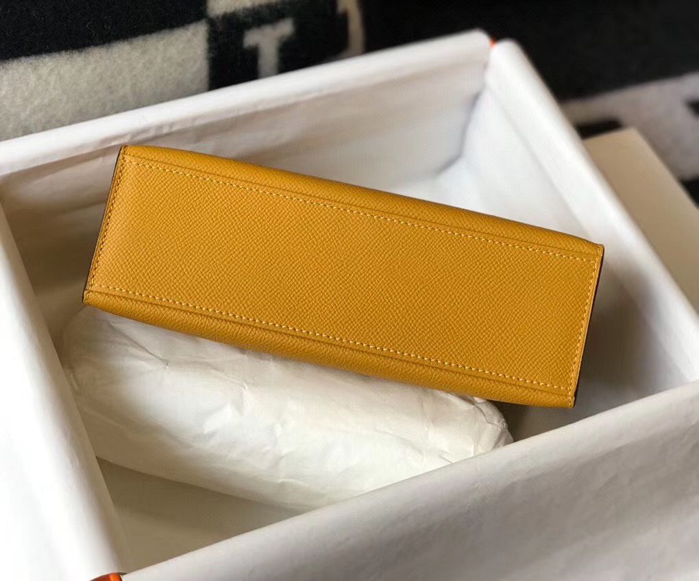 Hermes Kelly Pochette Bag In Yellow Epsom Leather - Image 6
