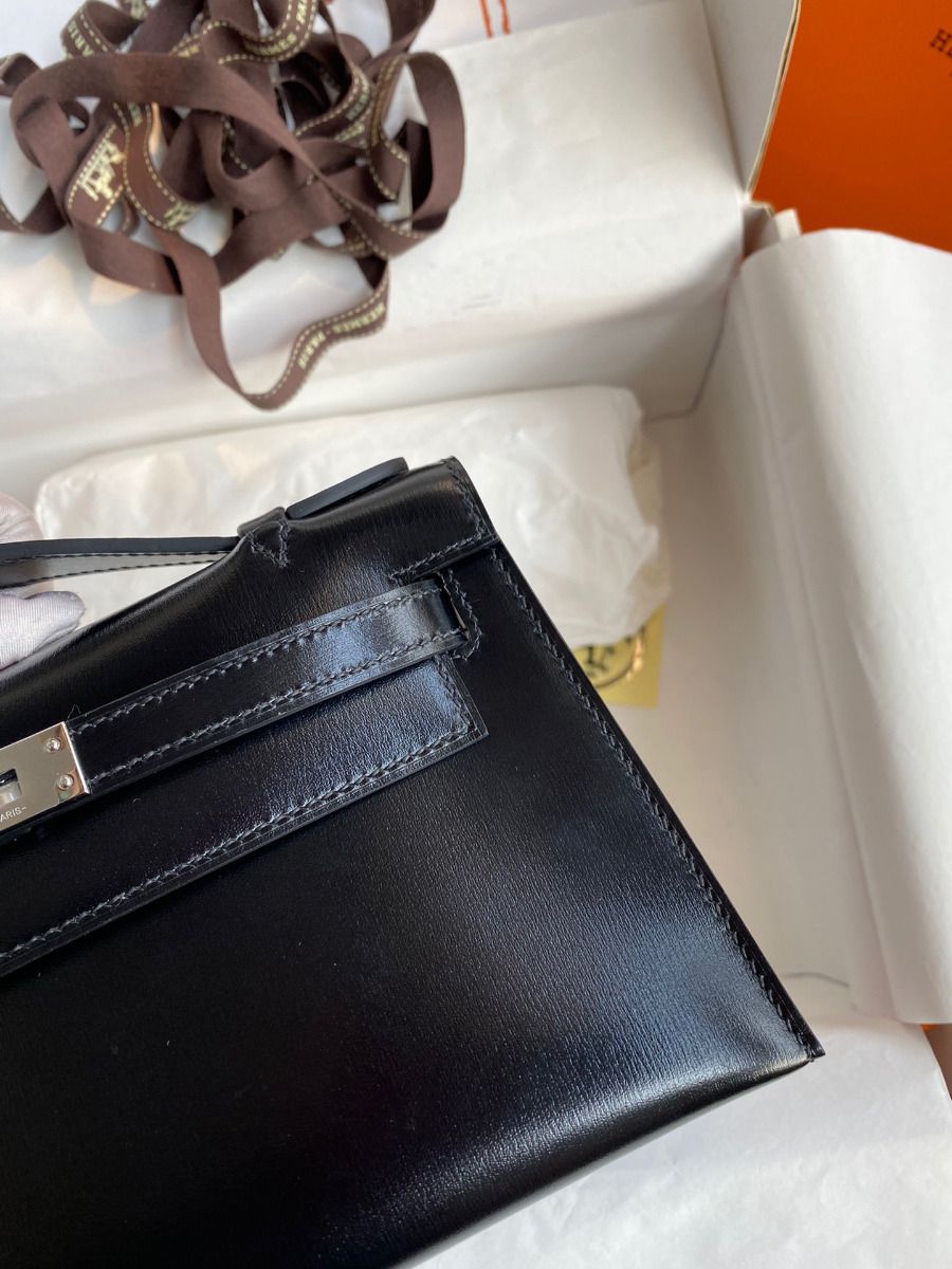 Hermes Kelly Pochette Handmade Bag In Black Box Calfskin - Image 5