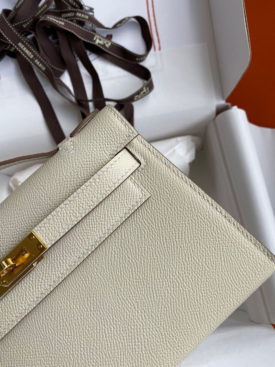 Hermes Kelly Pochette Handmade Bag In Craie Epsom Calfskin - Image 5