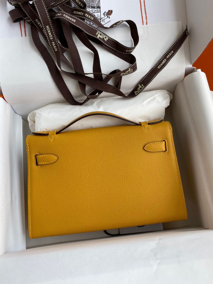 Hermes Kelly Pochette Handmade Bag In Jaune Ambre Epsom Calfskin - Image 3