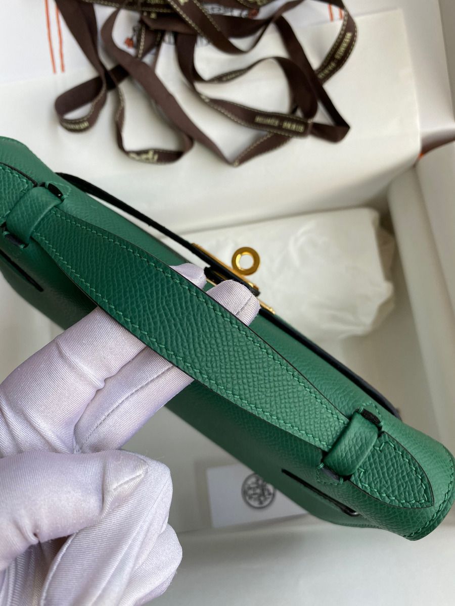 Hermes Kelly Pochette Handmade Bag In Malachite Epsom Calfskin - Image 7