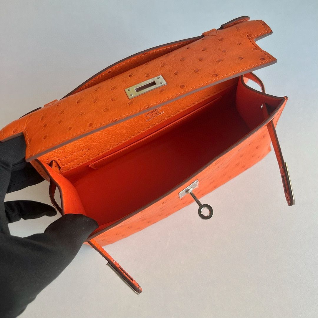 Hermes Kelly Pochette Handmade Bag in Orange Ostrich Leather - Image 8