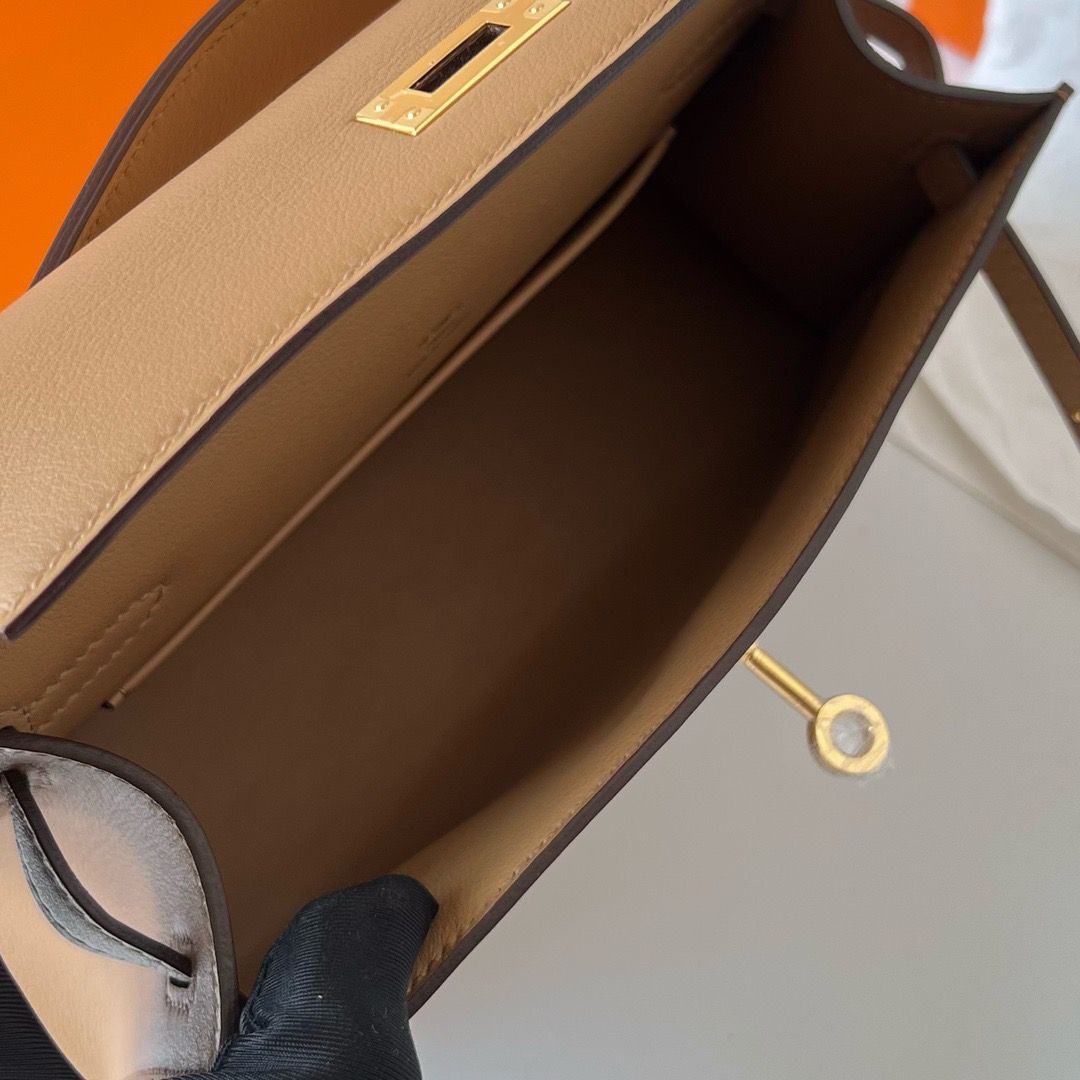 Hermes Kelly Pochette Handmade Bag In Chai Swift Calfskin - Image 6