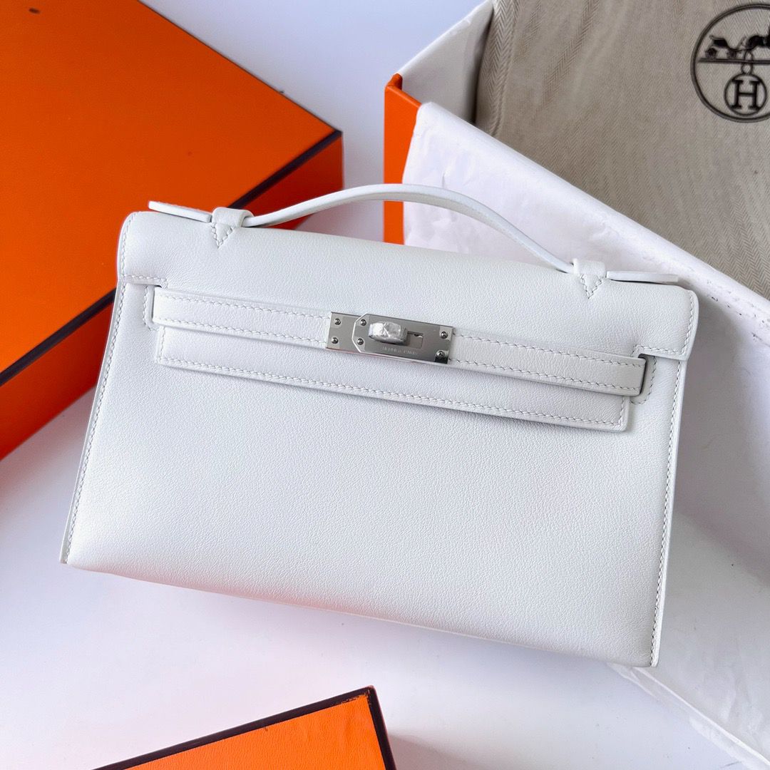 Hermes Kelly Pochette Handmade Bag In White Swift Calfskin - Image 3