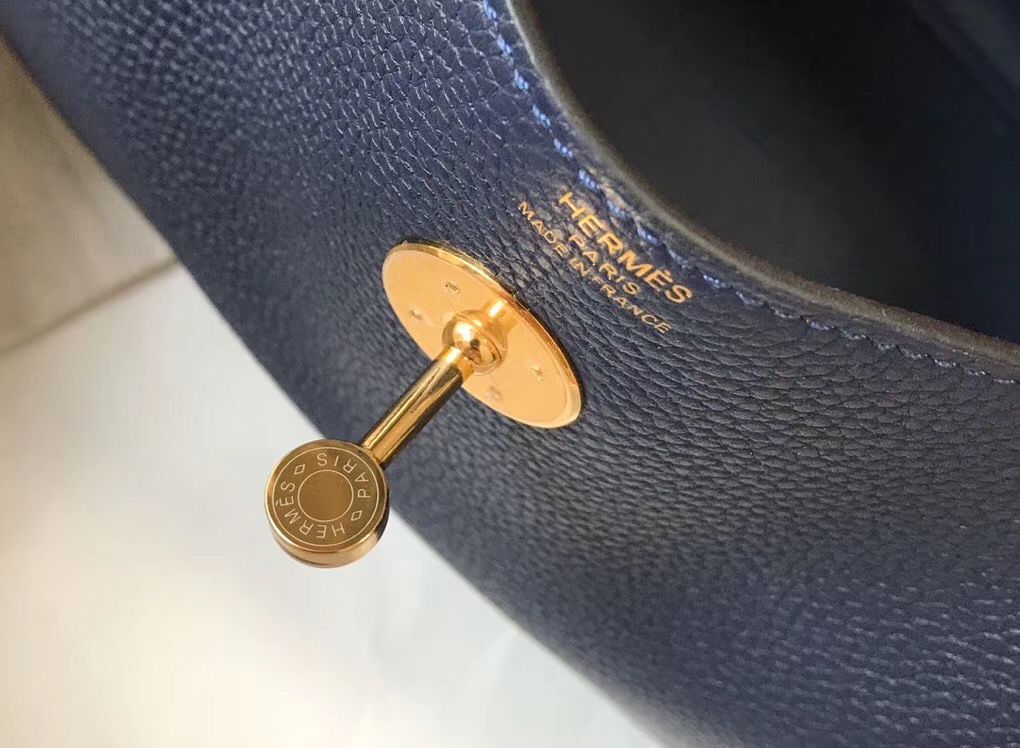 Hermes Lindy 26cm Bag In Navy Blue Clemence Leather GHW - Image 6