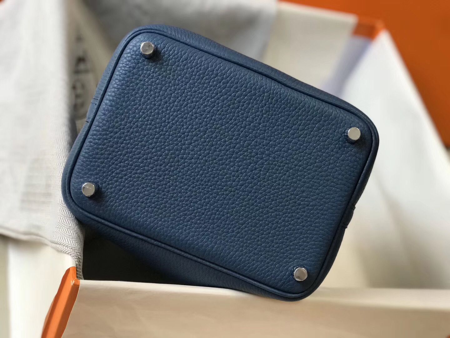 Hermes Picotin Lock 18 Bag In Blue Agate Clemence Leather - Image 4