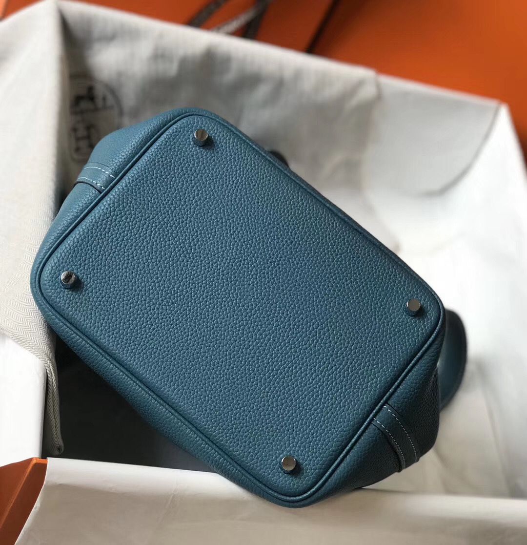 Hermes Picotin Lock 18 Bag In Blue Jean Clemence Leather - Image 4