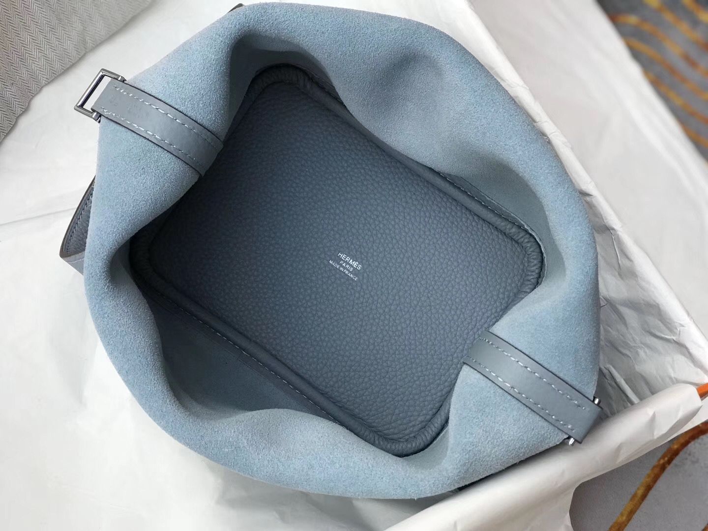 Hermes Picotin Lock 18 Bag In Blue Lin Clemence Leather - Image 3