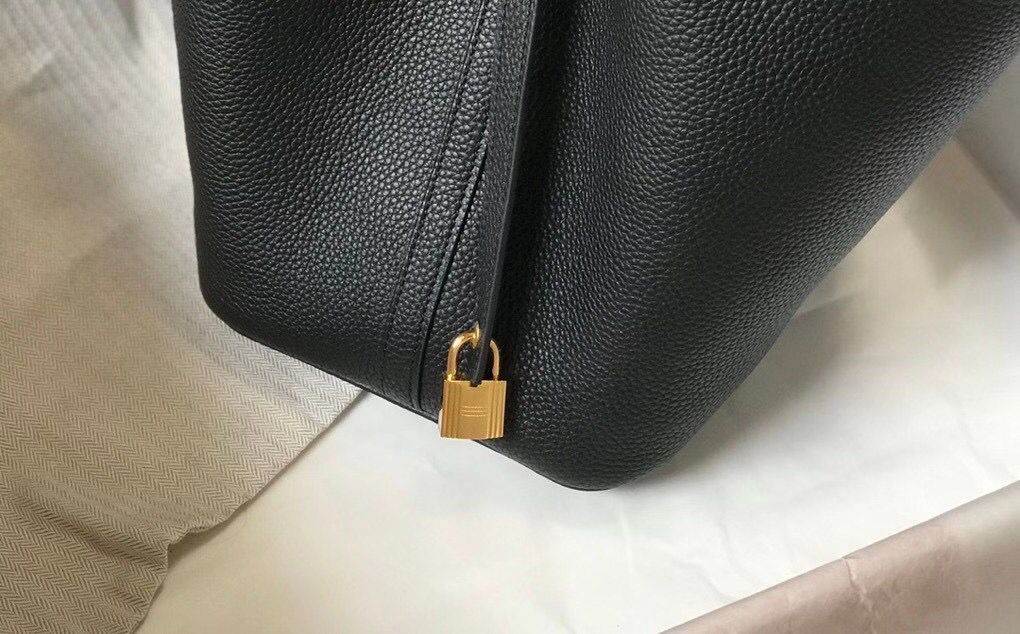 Hermes Picotin Lock 22 Bag In Black Clemence Leather - Image 5