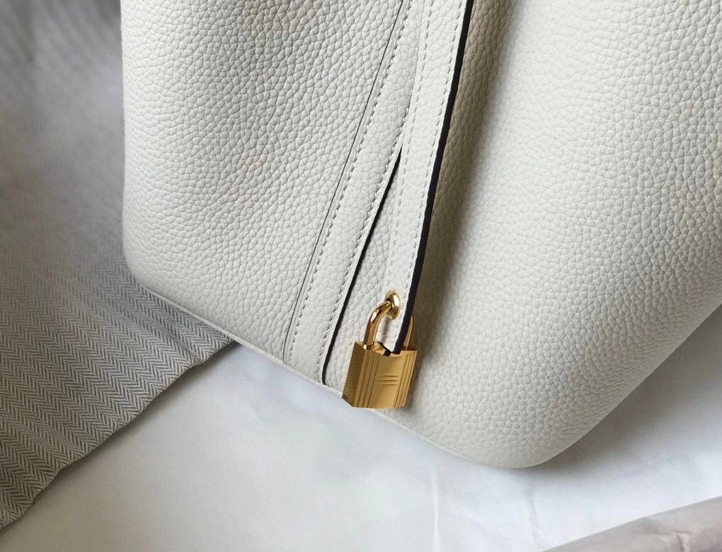 Hermes Picotin Lock 22 Bag In Beton Clemence Leather - Image 5