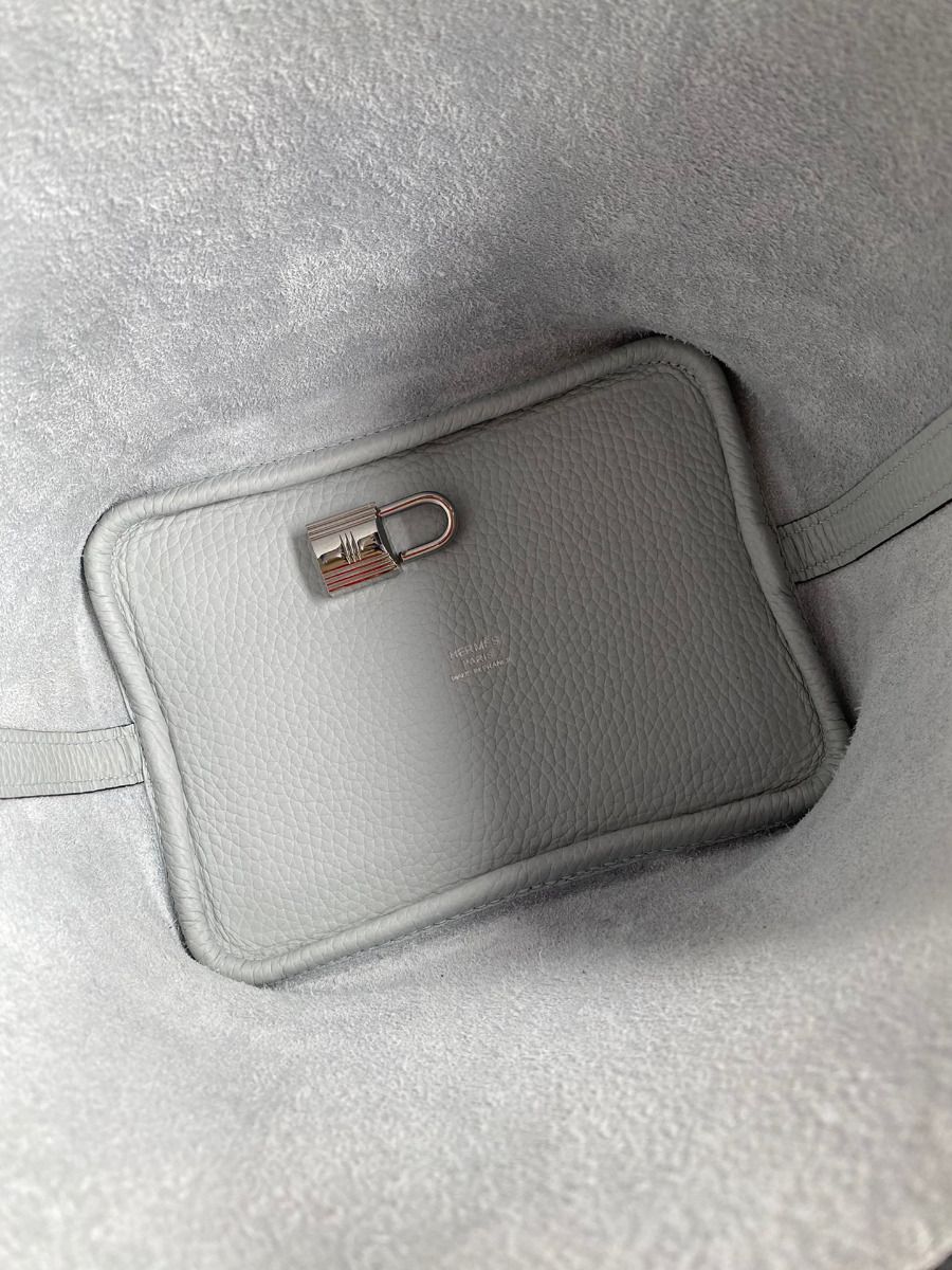 Hermes Picotin Lock 18 Handmade Bag in Blue Brume Clemence Leather - Image 7