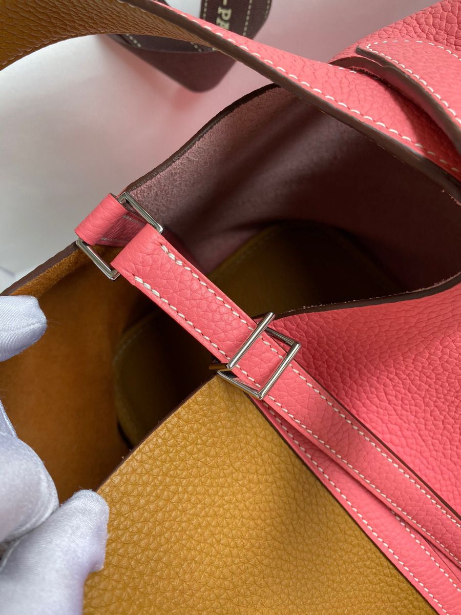 Hermes Picotin Lock 22 Bicolor Handmade Bag in Sesame and Rose Azalee Clemence Leather - Image 5