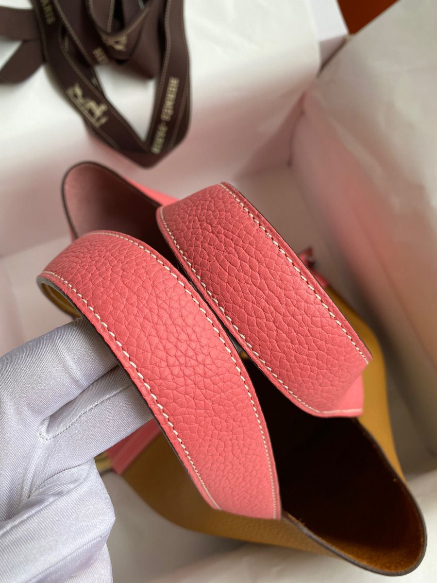 Hermes Picotin Lock 22 Bicolor Handmade Bag in Sesame and Rose Azalee Clemence Leather - Image 6