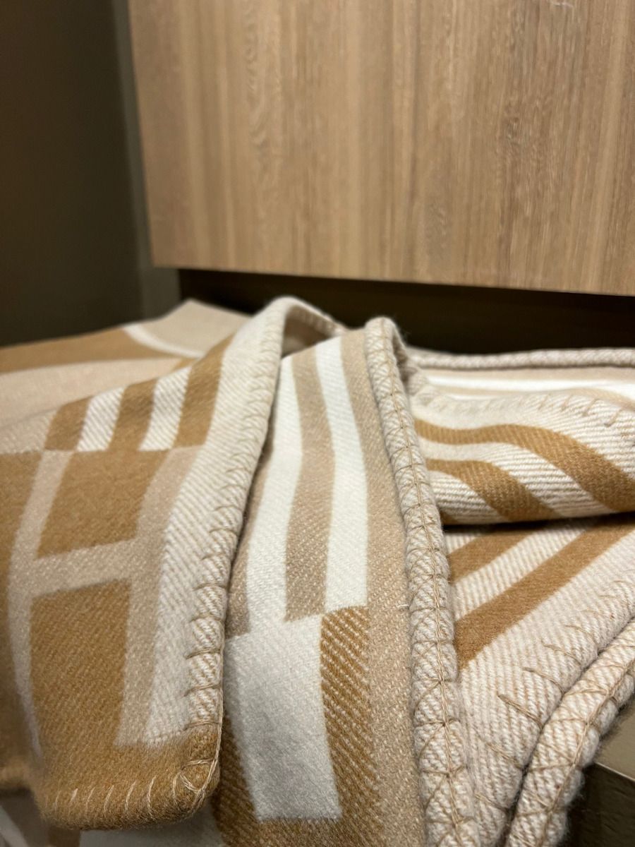 Hermes Ithaque Blanket in Beige Wool and Cashmere - Image 7