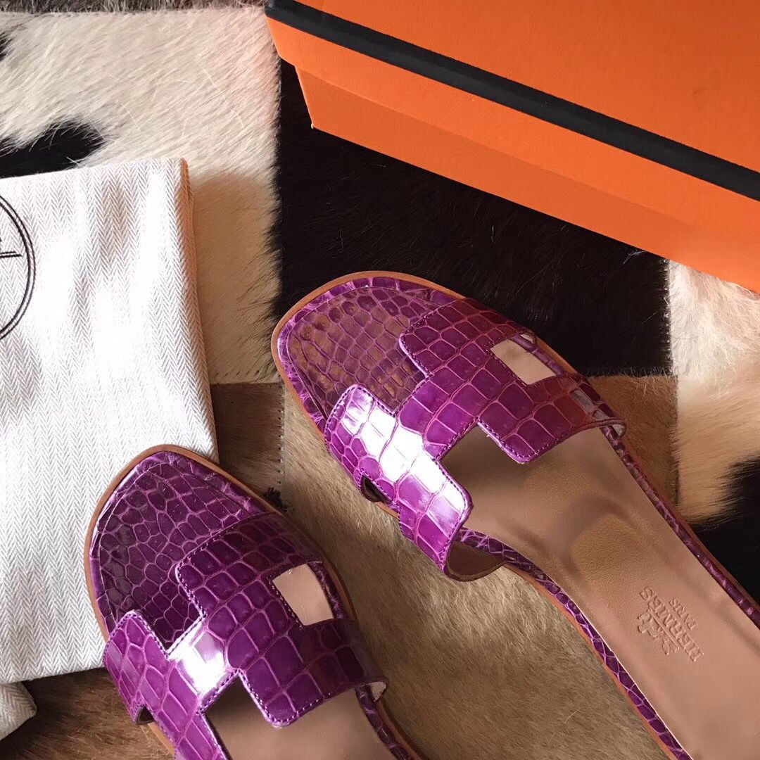 Hermes Oran Sandals In Purple Shiny Niloticus Crocodile - Image 7