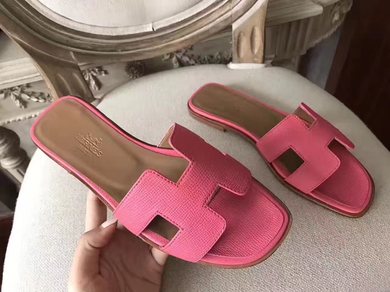 Hermes Oran Sandals In Rose Confetti Epsom Leather - Image 6