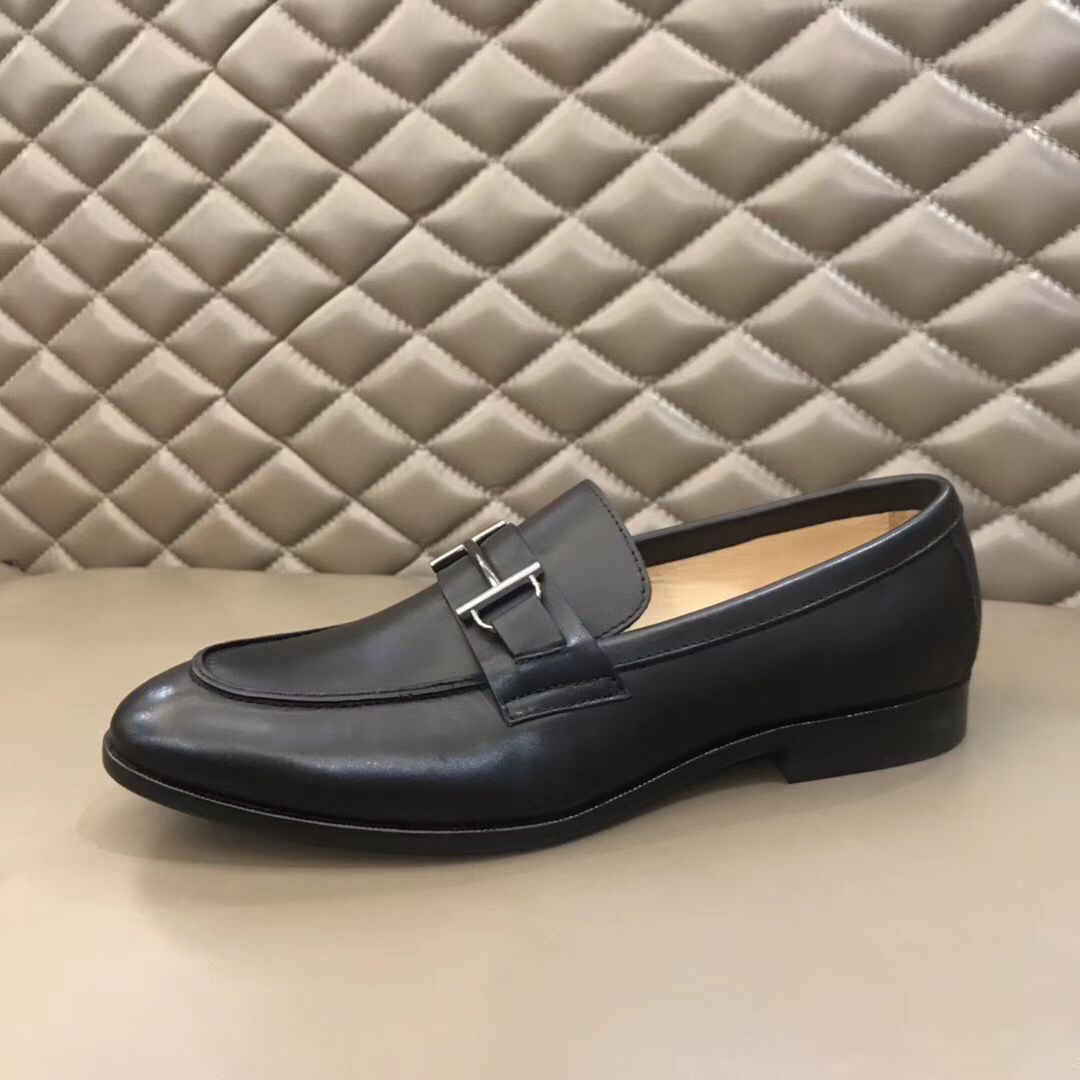 Hermes Men's Sydney Loafers In Black Calfskin - Image 5
