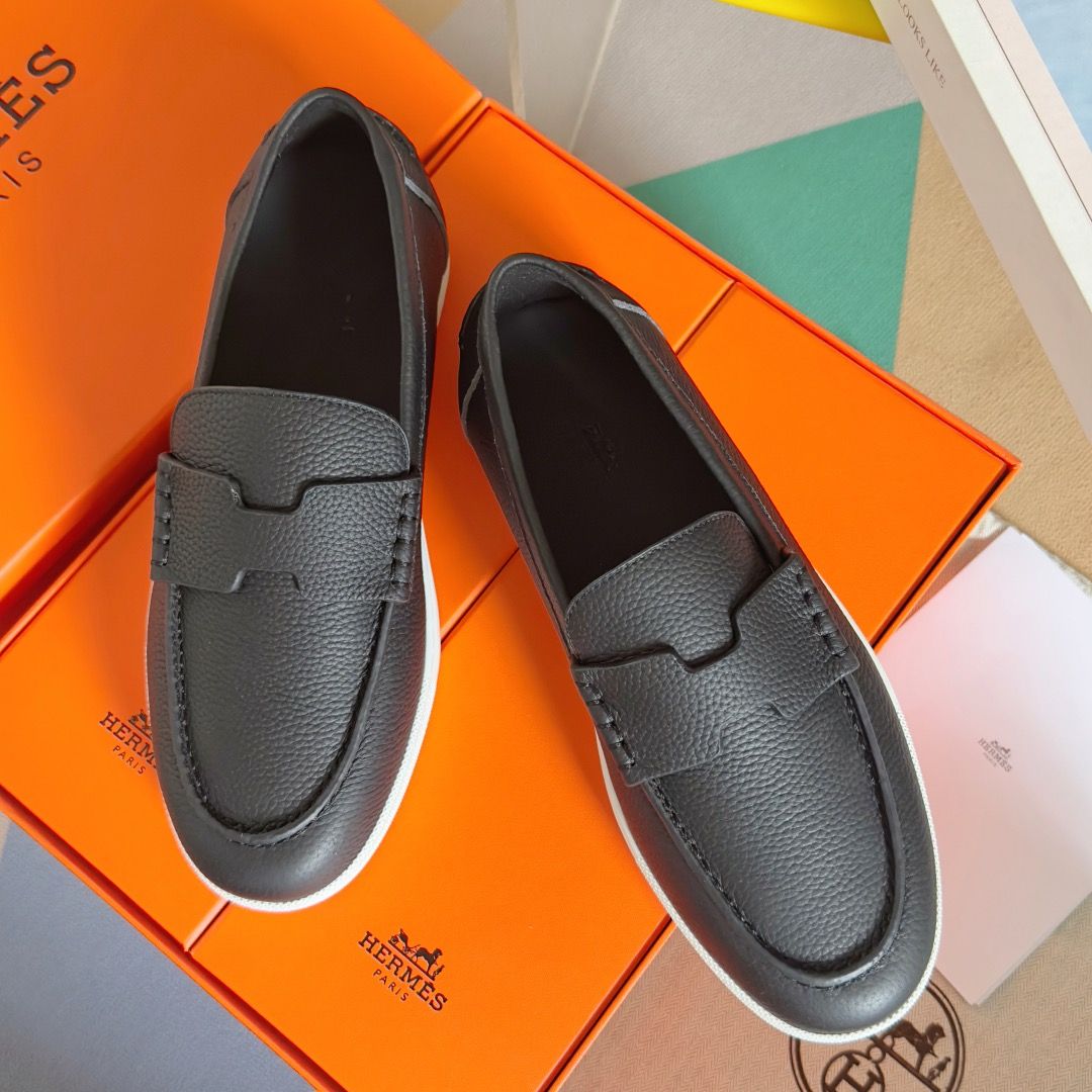 Hermes Men's Job Loafers in Black Taurillon Leather - Image 5