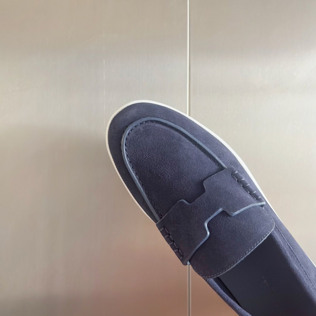 Hermes Men's Job Loafers in Blue Suede Calfskin - Image 9