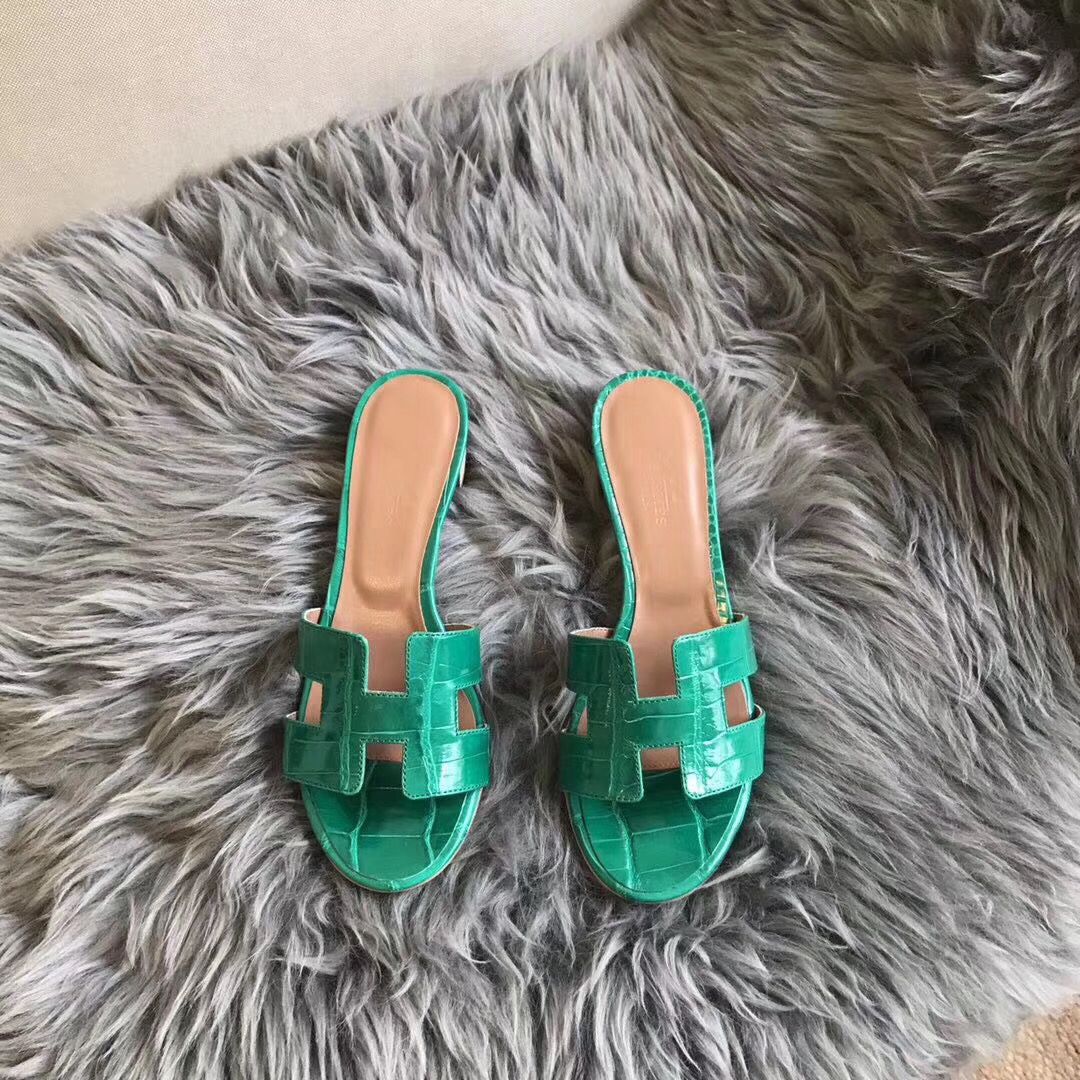 Hermes Oasis Sandals In Bamboo Shiny Niloticus Crocodile - Image 3