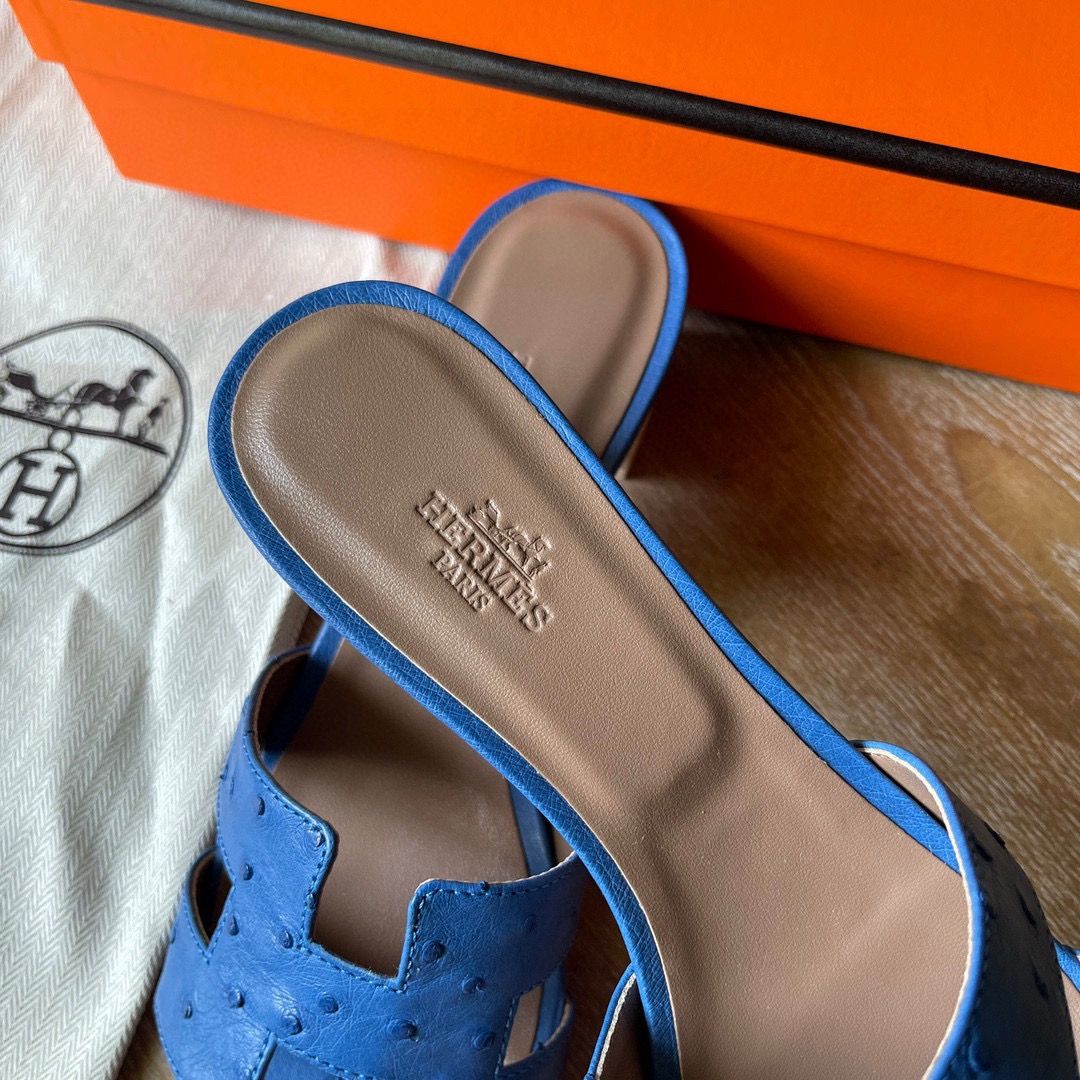 Hermes Oasis Sandals in Blue Hydra Ostrich Leather - Image 5