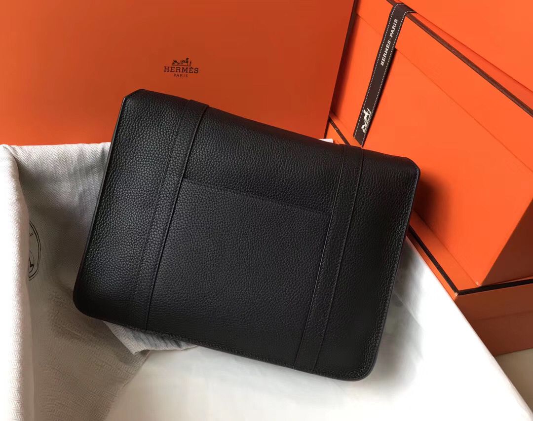 Hermes Steve 35 Messenger Bag In Black Clemence Calfskin - Image 3