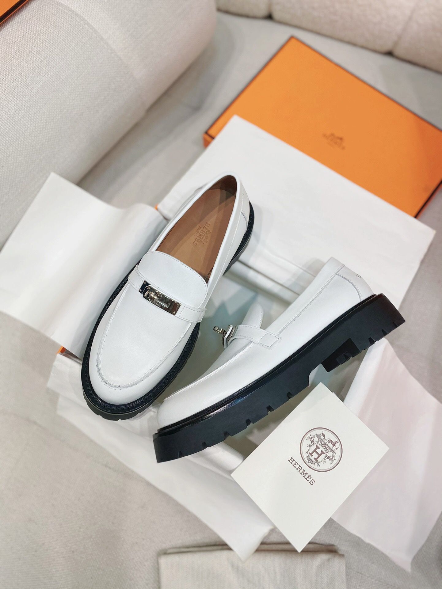Hermes Women's Icone Loafers in White Calfskin - Image 4