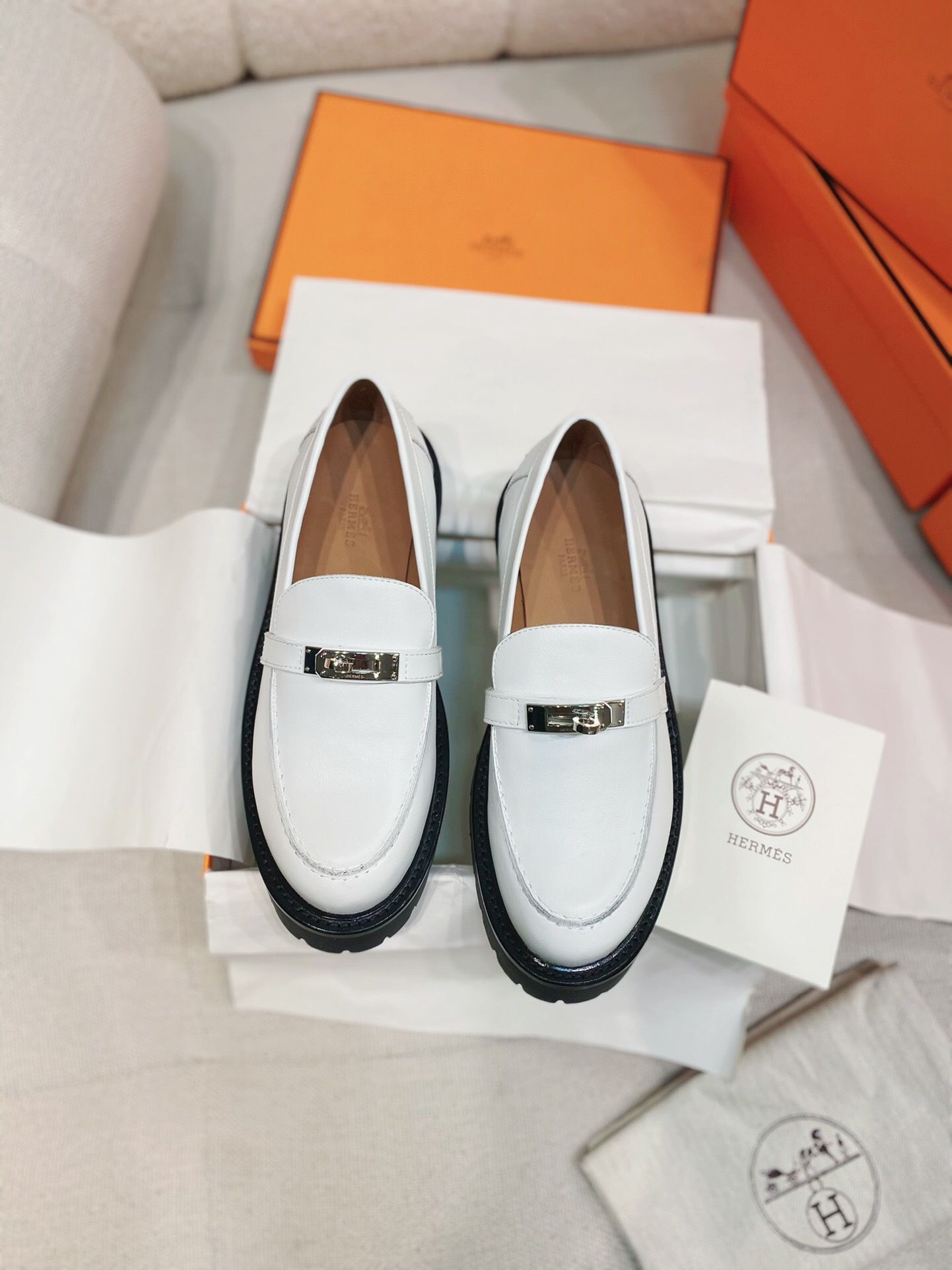 Hermes Women's Icone Loafers in White Calfskin - Image 7