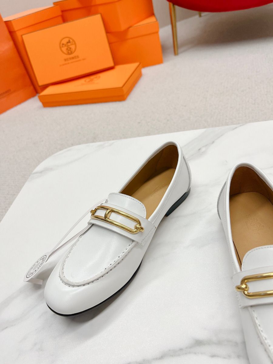 Hermes Women's Colette Loafers in White Leather - Image 5