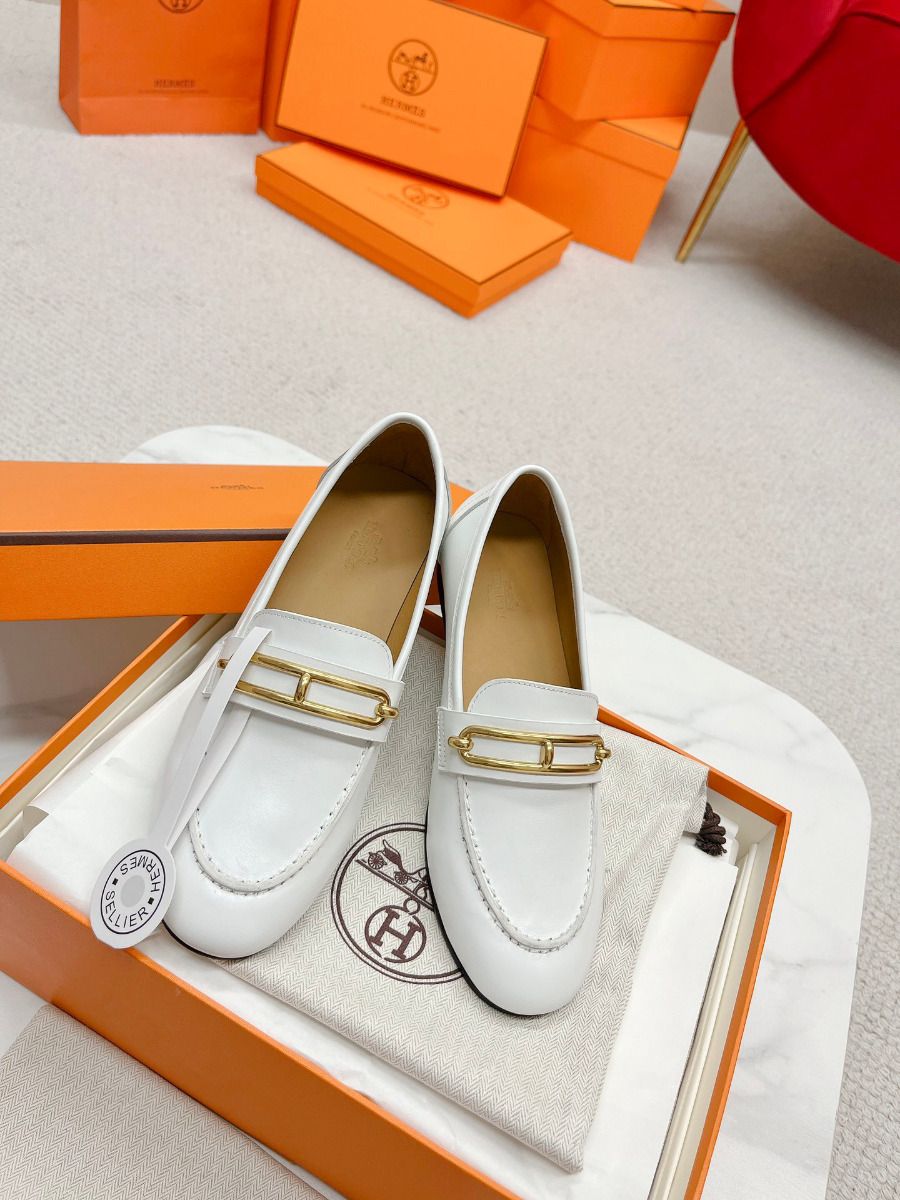Hermes Women's Colette Loafers in White Leather - Image 6