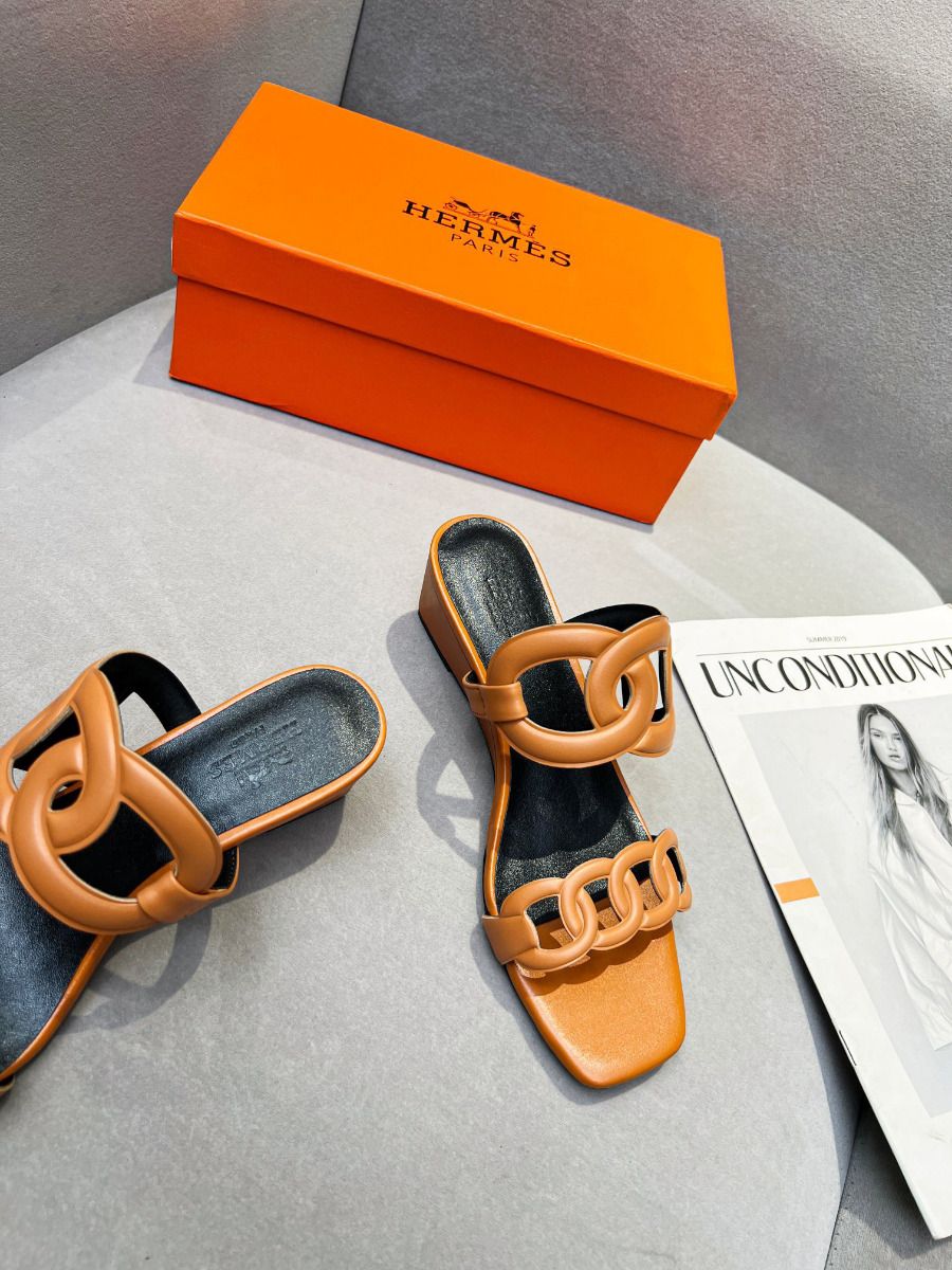 Hermes Figari 55mm Wedge Sandals In Brown Nappa Leather - Image 9