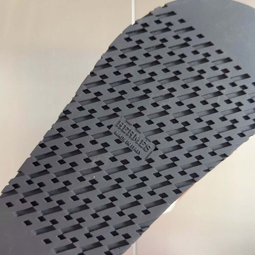 Hermes Women's Chypre Sandals In Canvas with Brown Leather - Image 4