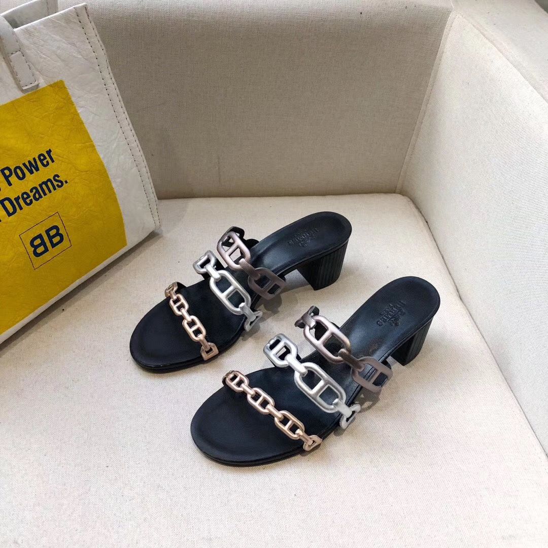 Hermes Tandem Sandals In Gold/Silver Lambskin - Image 4