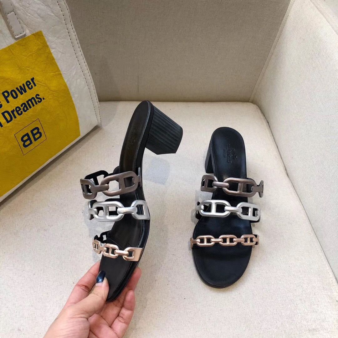 Hermes Tandem Sandals In Gold/Silver Lambskin - Image 6