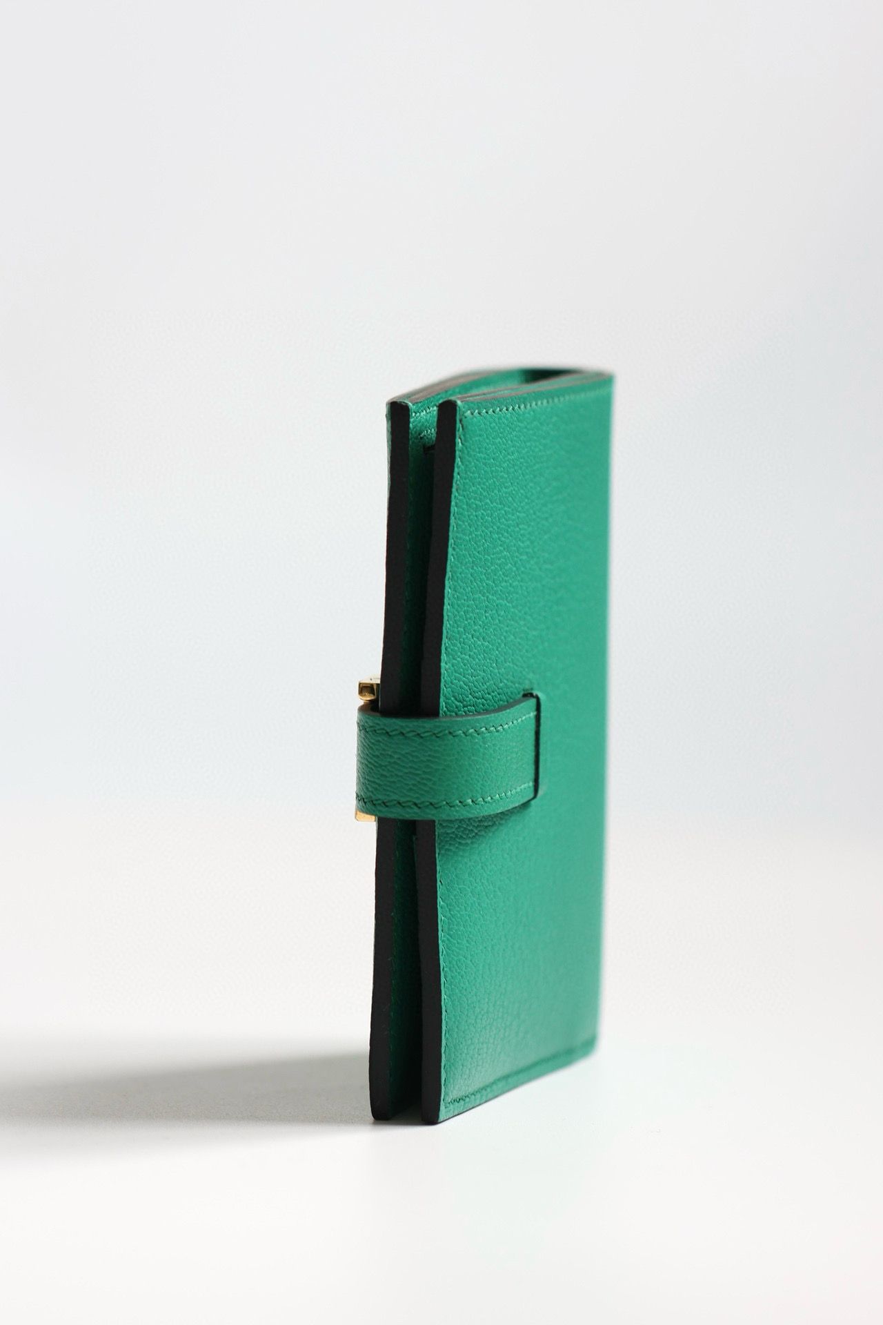 Hermes Bearn Compact Handmade Wallet in Vert Jade Chevre Mysore Goatskin - Image 3