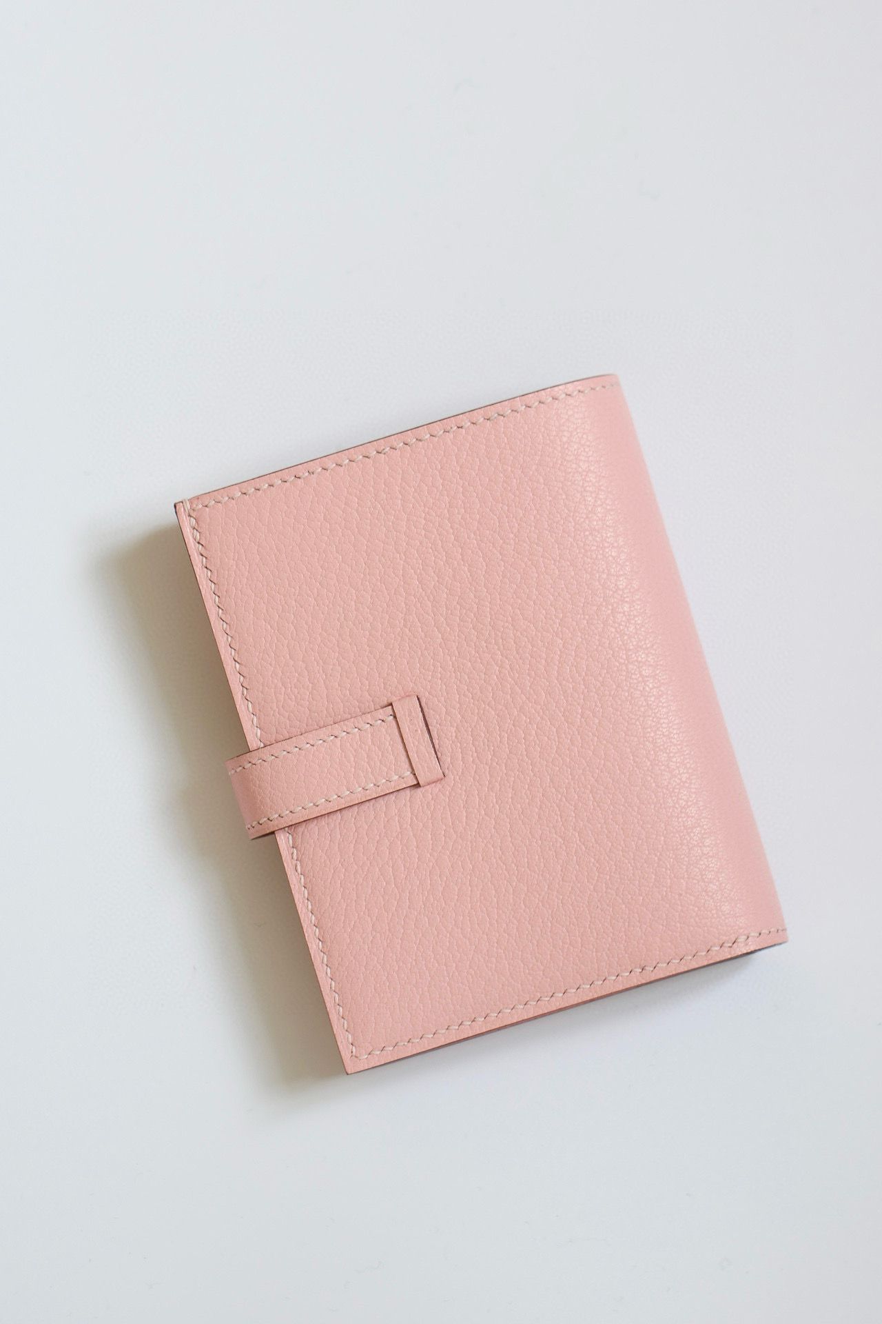 Hermes Bearn Compact Handmade Wallet in Rose Sakura Chevre Mysore Goatskin - Image 10