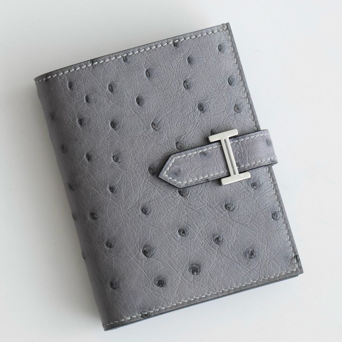 Hermes Bearn Compact Handmade Wallet in Gris Agate Ostrich Leather