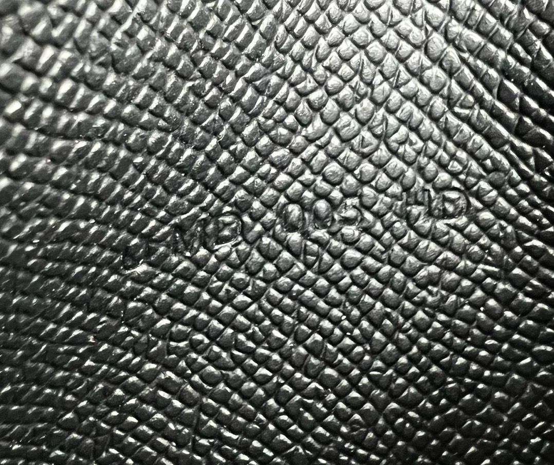 Hermes Bearn Tri-fold Handmade Wallet in Black Epsom Leather - Image 8