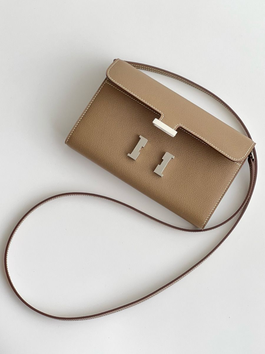 Hermes Constance To Go Wallet in Taupe Epsom Calfskin - Image 3