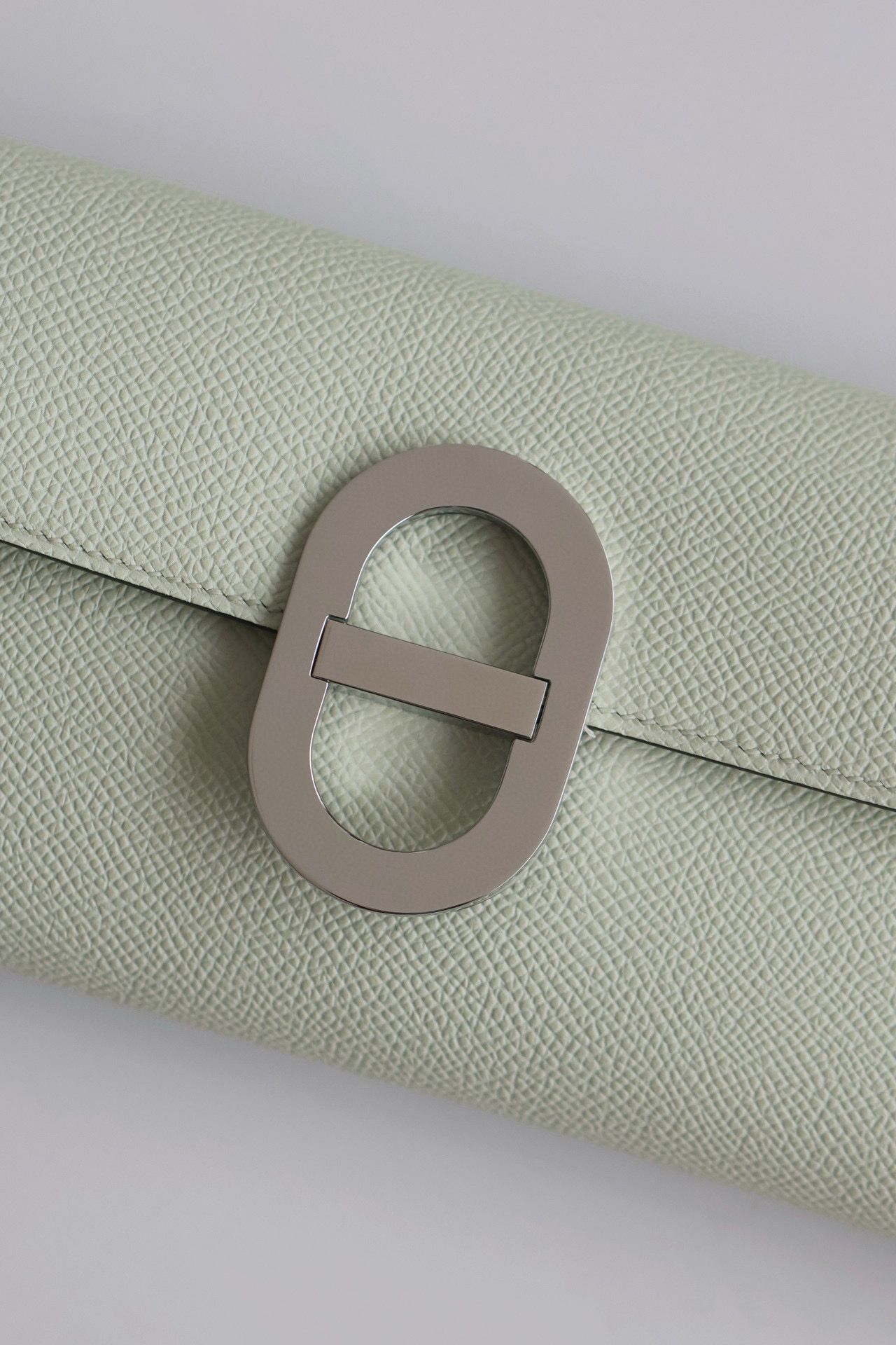 Hermes Maillon To Go Wallet in Vert Fizz Epsom Calfskin - Image 6