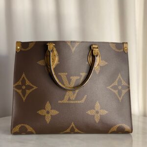 Louis Vuitton Monogram Onthego MM Bag